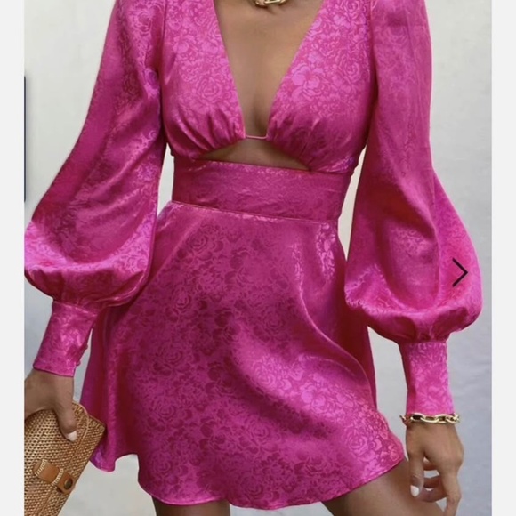 NWT Seven Wonders Rosalia Women’s Mini Dress in Fuchsia Size Small - Picture 1 of 2